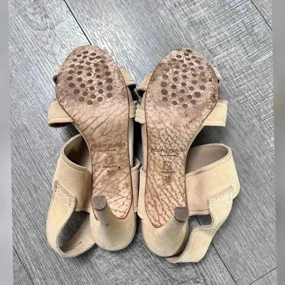 Pedro Garcia Nude Tan Heels Size 8 $425 - Picture 4 of 5